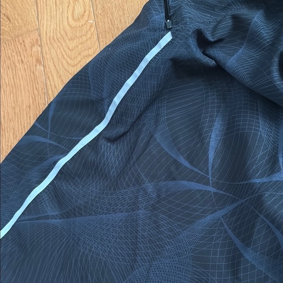 Black Athletic Shorts with Elastic Waistband - Picture 3 of 5